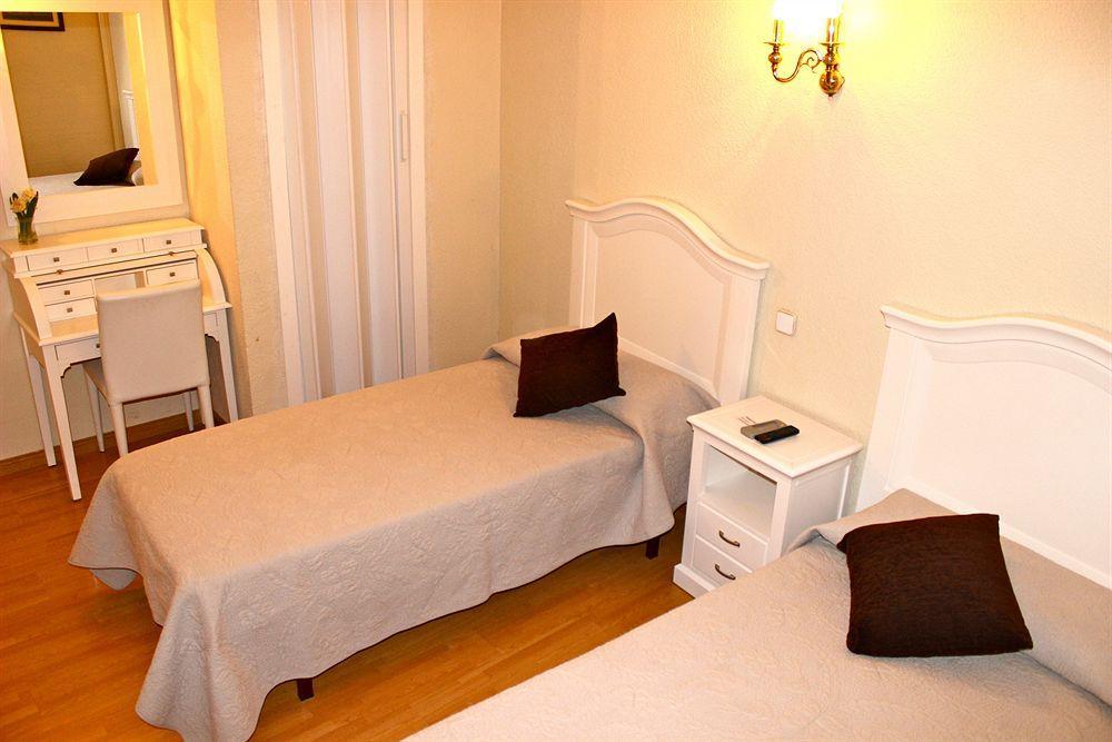 مدريد Hostal Montecarlo المظهر الخارجي الصورة