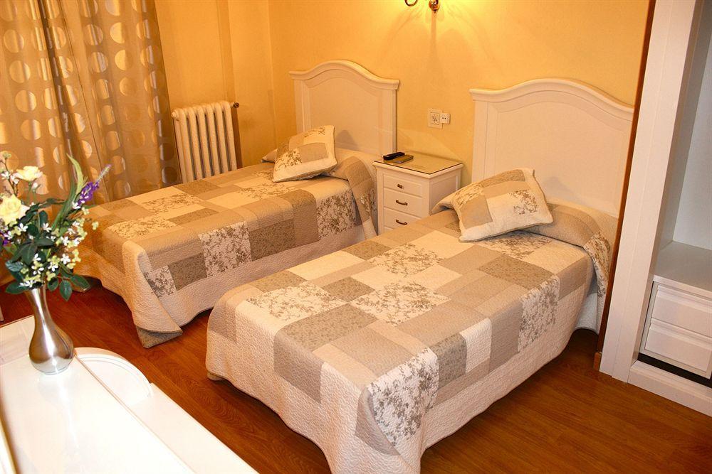 مدريد Hostal Montecarlo المظهر الخارجي الصورة