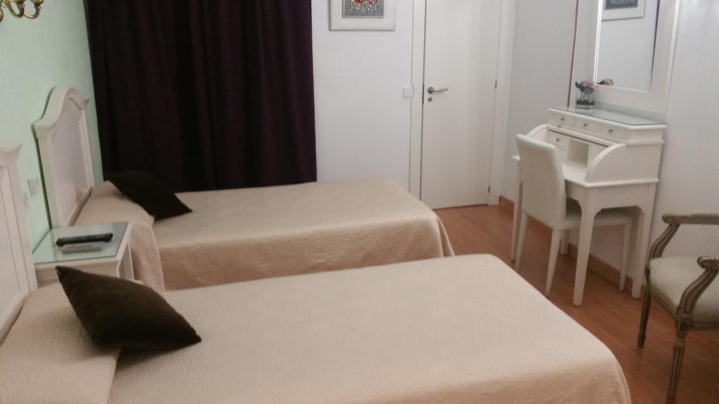 مدريد Hostal Montecarlo المظهر الخارجي الصورة