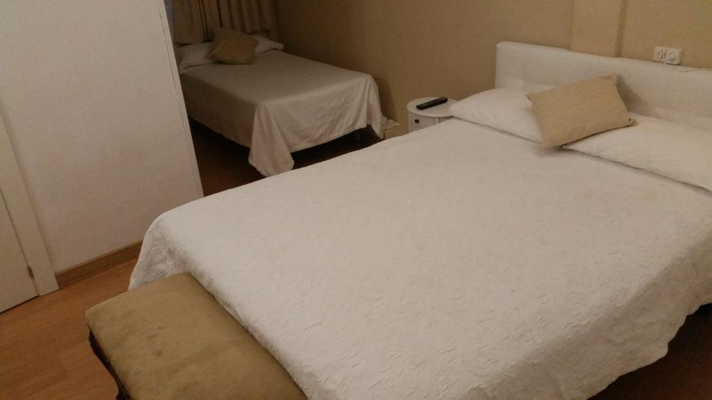 مدريد Hostal Montecarlo المظهر الخارجي الصورة