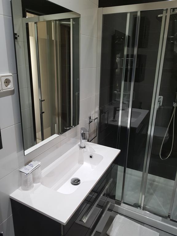 مدريد Hostal Montecarlo المظهر الخارجي الصورة
